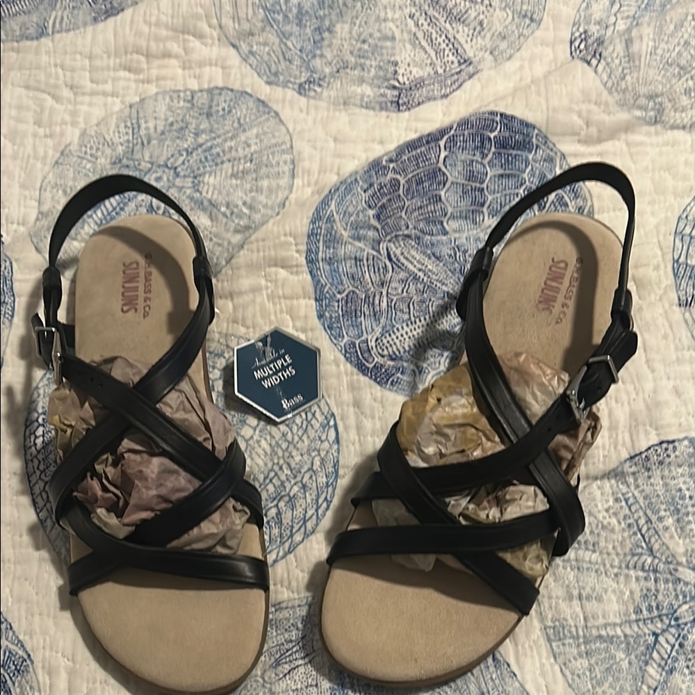 G.H. Bass & Co. Black Sandals